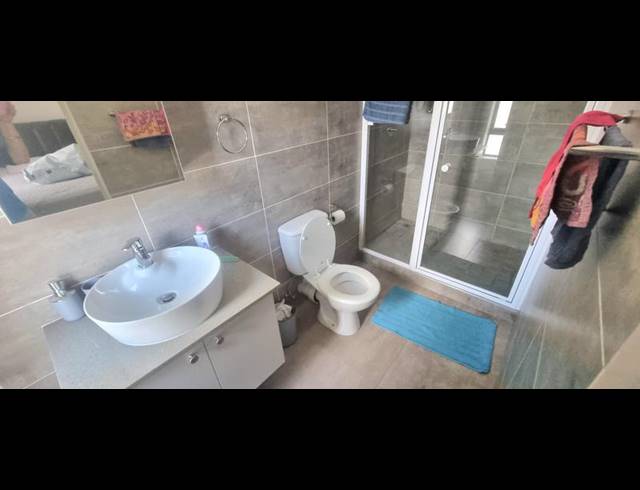 3 BEDROOM HOUSE FOR SALE IN THATCHFIELD